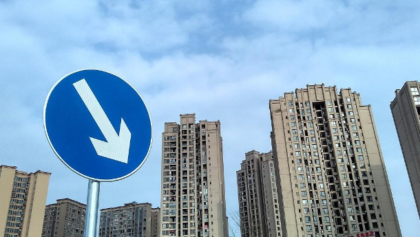中国人口跌破警戒线_安全警戒线图片(2)