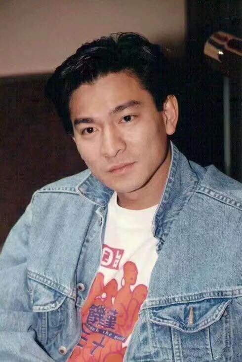 《拆弹专家2》的成功背后:刘德华与大众偶像