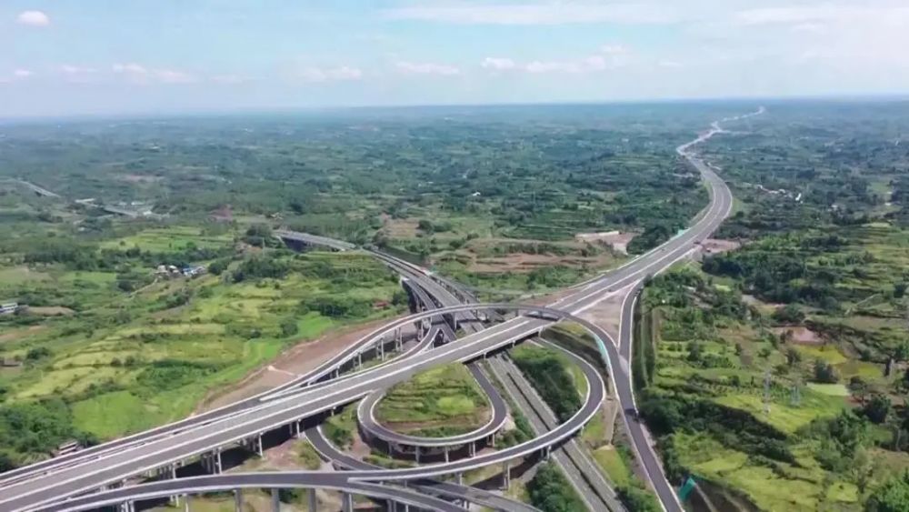 荣县河口镇GDP_荣县大佛(2)