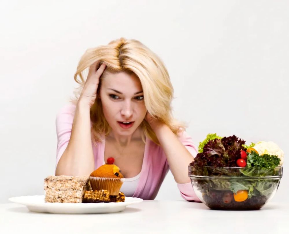 一减肥就觉得饿?5种情况属于"假饥饿",瘦不下来的元凶