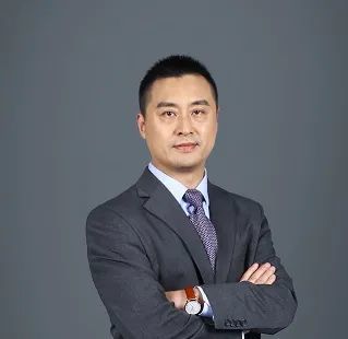 新财富集团董事长吕毅