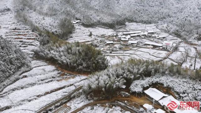最强寒潮带来闽北山区绝美雪景