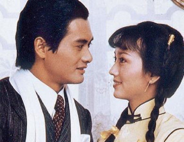 1980年由周润发,赵雅芝出演的tvb电视剧《上海滩》已然成为了一代人的