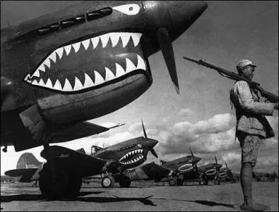 30  "飞虎队"首次在华空战 01 1941年12月30日上午,越南河内一处空军
