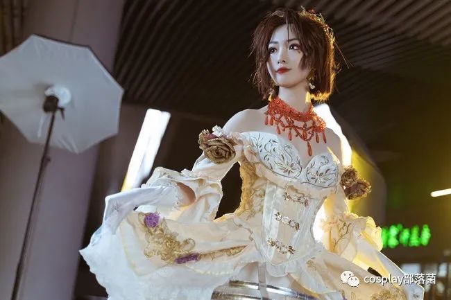 cos:红夫人【血宴】场照cos