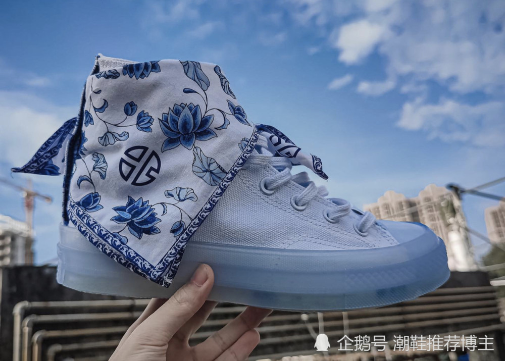 张艺兴xconversechucktaylor青花瓷