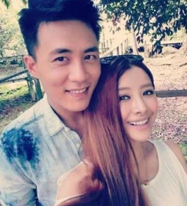 杜淳晒证官宣结婚,老婆身份被曝光,历任女友也浮出水面!