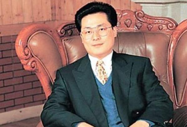 中国首个被判死刑的亿万富翁,临死前曾试图用500亿买命!