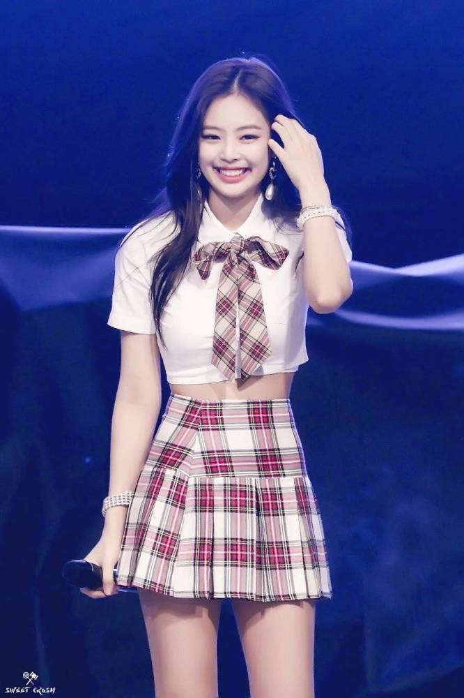 人间香奈儿 blackpink jennie 绝美可爱壁纸头像