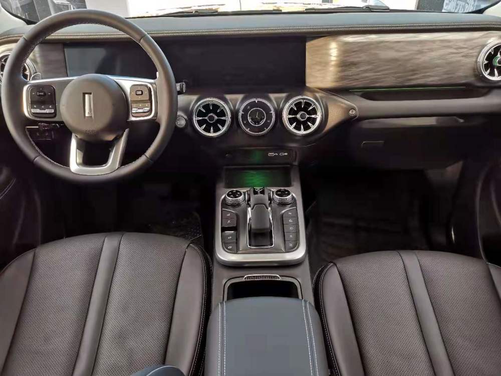 1000