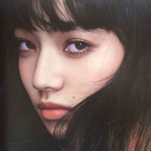 明星头像:好看的小松菜奈