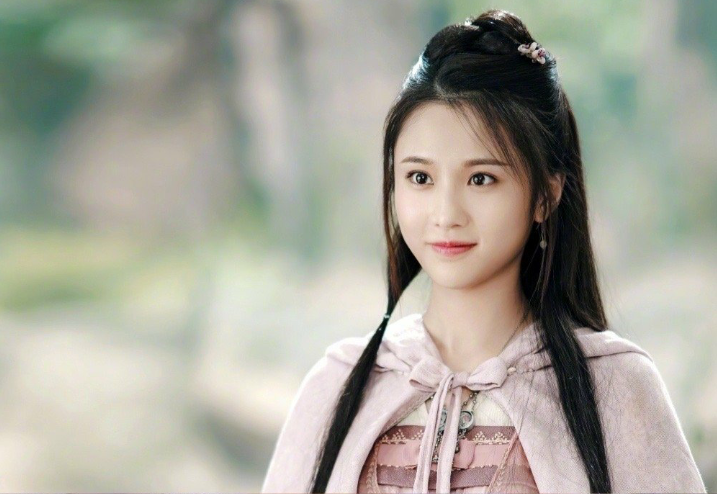 《有翡》扑街,粉丝甩锅给女二,心疼张慧雯