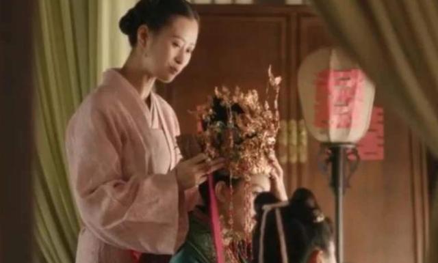古代的陪嫁丫鬟陪小姐嫁到丈夫家丫鬟嫁过去都做些什么