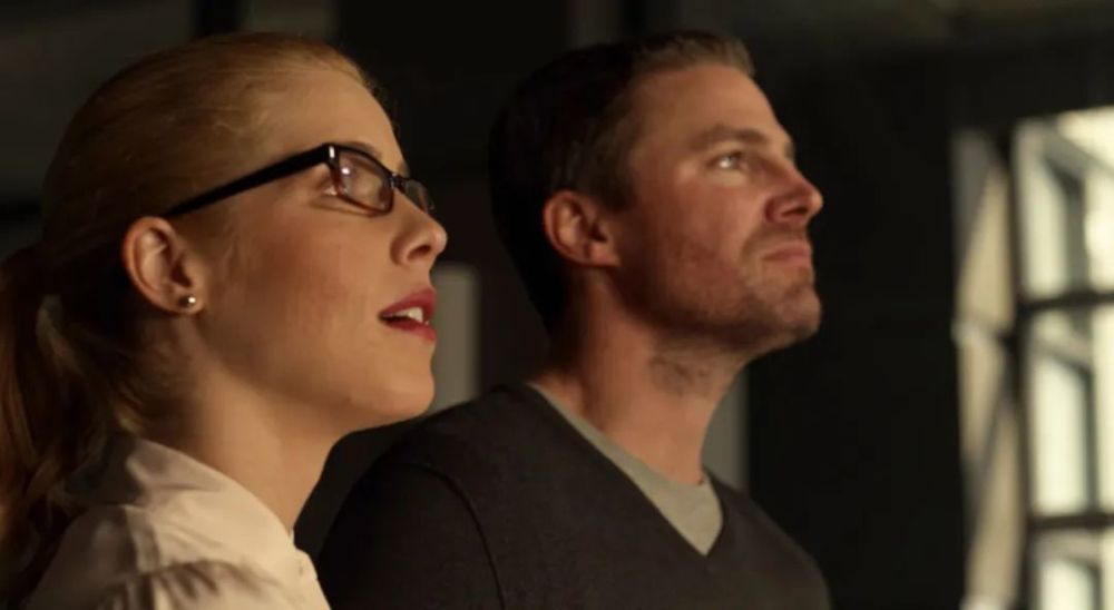 《绿箭侠》(arrow):oliver同felicity在最终季里的重逢