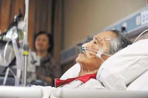 癌症患者:让我死吧,真的太痛了!癌症到了最后,只能活活痛死?