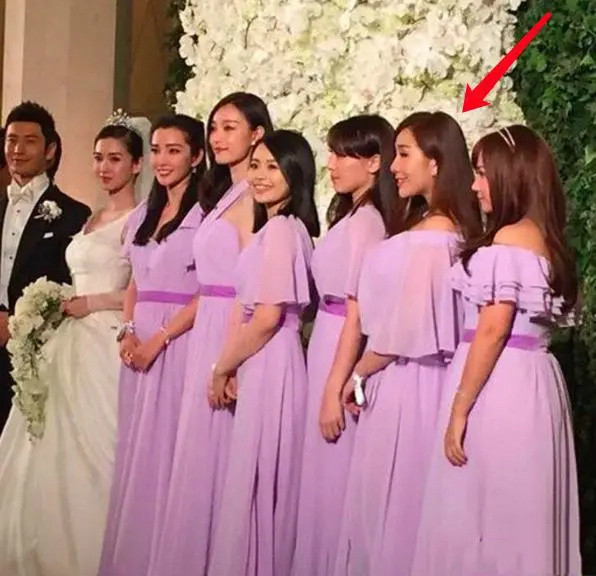 现在看黄晓明的2个亿"世纪婚礼",伴郎伴娘团才是真正豪华阵容!