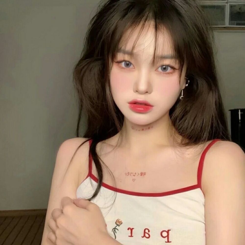 女生头像我还要怎样取悦你举止要纯洁无比