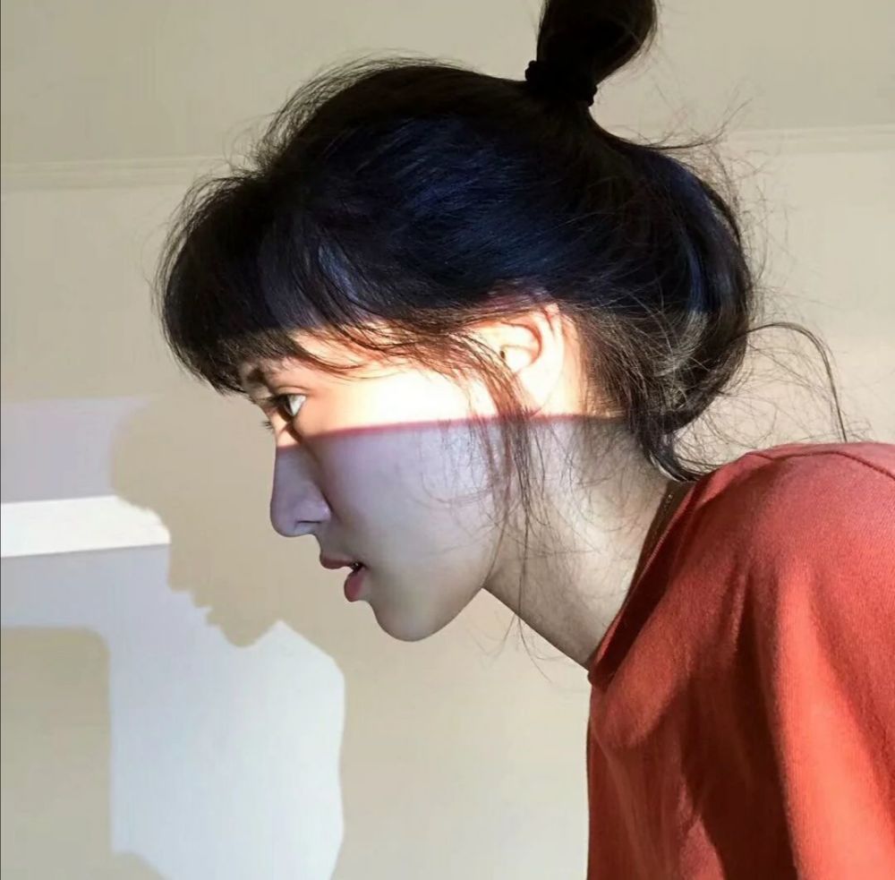 女生头像我还要怎样取悦你举止要纯洁无比