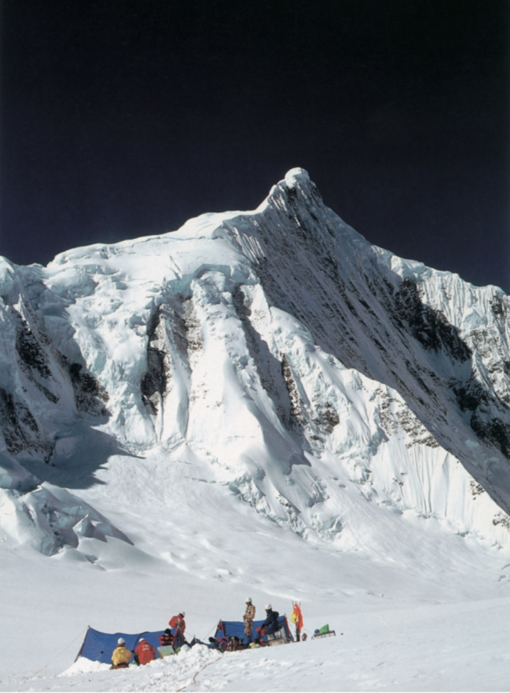 留在云南20年,寻找17位队友的遗骨|梅里雪山山难30周年