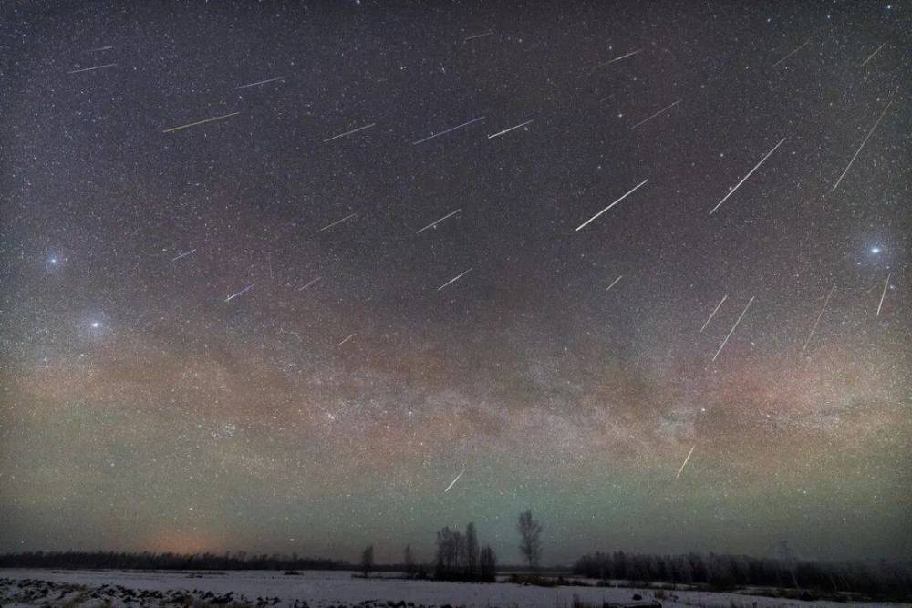 2021年首场流星雨将于1月3日晚呈现,带上你爱的人来许愿吧!