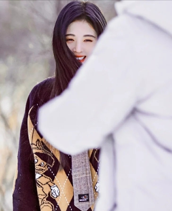 2021了,你还吃鞠婧祎的颜吗?