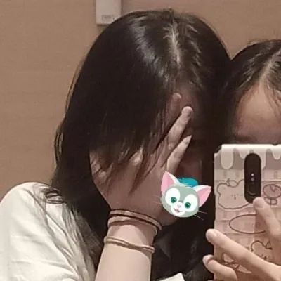 闺蜜头像:/从青春无敌美少女到白发苍苍老太太也要一直在一起.