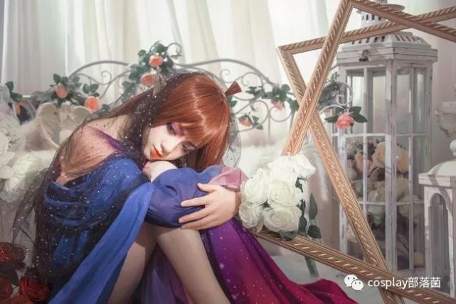 cos:凹凸世界凯莉玫瑰战争cos正片