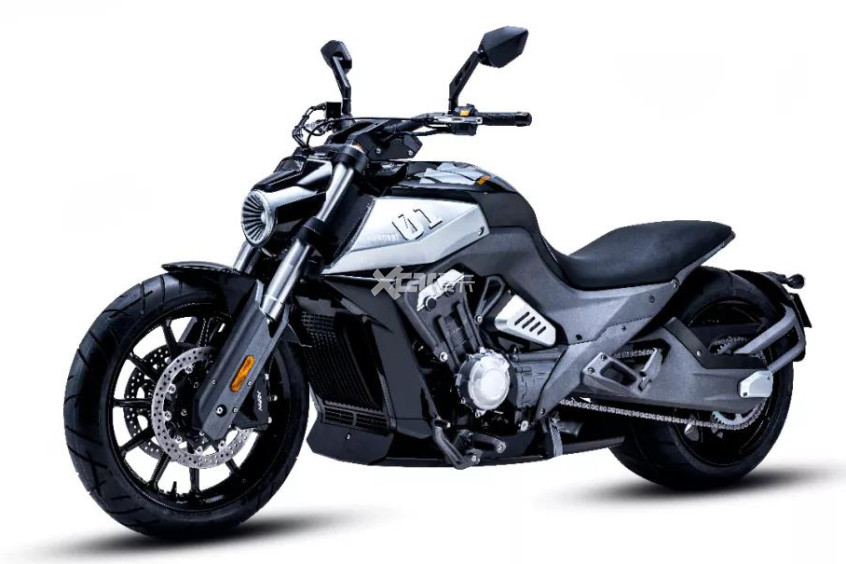 奔达摩托发布了备受关注的国产最大排量4缸摩托lfc700,该车分为高功率