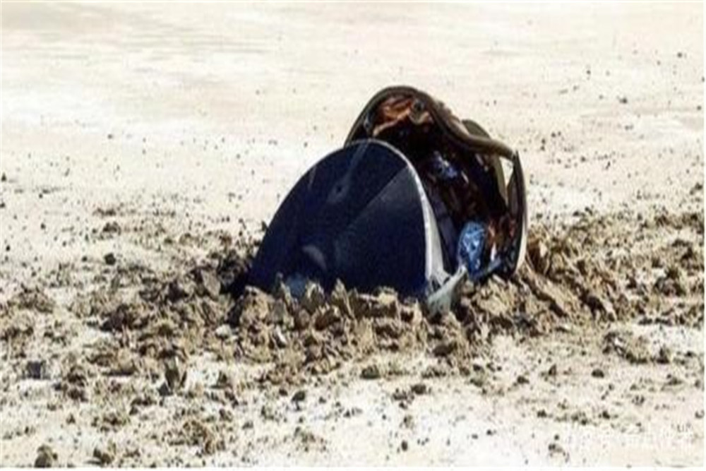 nasa沙漠中发现坠毁"飞碟,并未公开它的身份,它是什么?