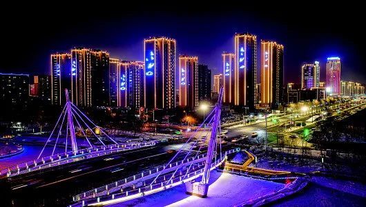小城夜景汇成一首石河子之歌