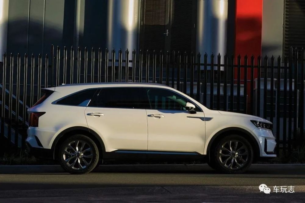 2021款柴油版索兰托,2021索兰托四驱柴油版 2021年起亚索兰托sorento gt-line:越野动感更明显