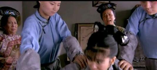 清宫太监打板子,能把豆腐里面打碎,外面完好,是真的吗?