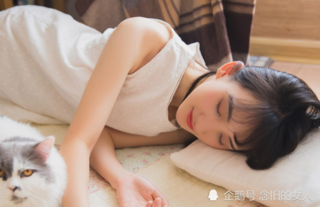 清纯知性天生乐天派十二生肖中的气质女神