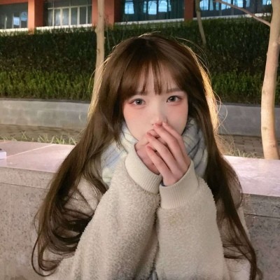 笨笨憨憨的可爱女生头像