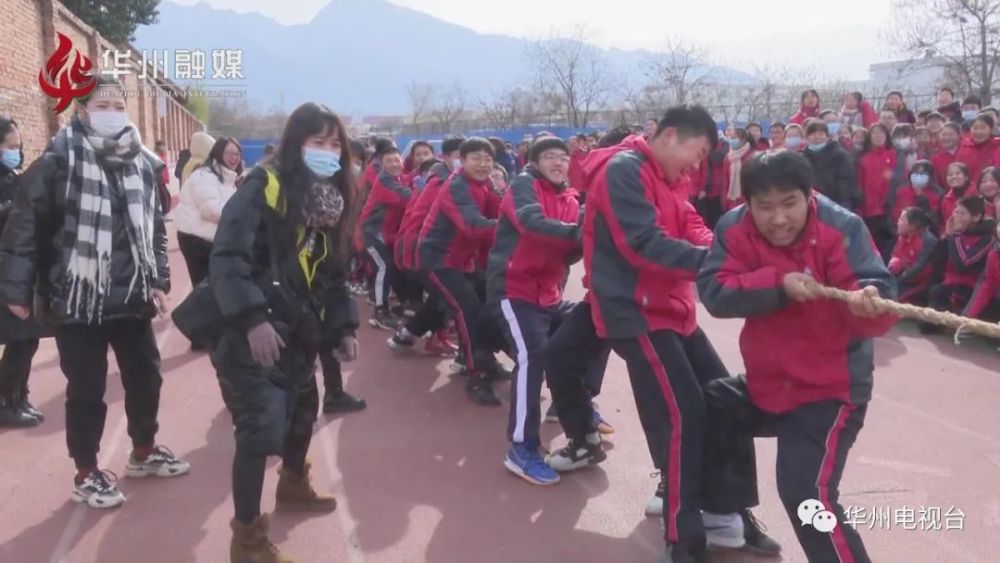 少华中学举办师生书画展等系列活动迎新年