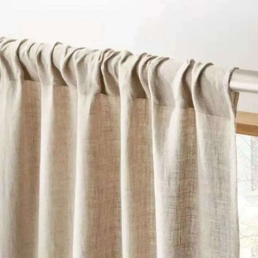 普通家用的窗帘褶数最低是1.5倍~1.6倍.通常1.