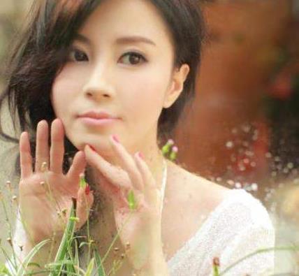 知名女星傅颖渴望出嫁,自称甘愿倒贴,曾和罗仲谦分分合合