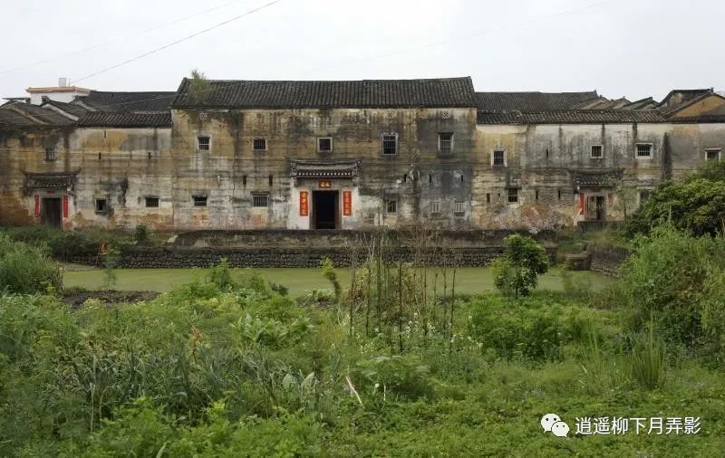 广东梅州 仁寿楼"建于清乾险年间,是一座具代表性的客家老房子