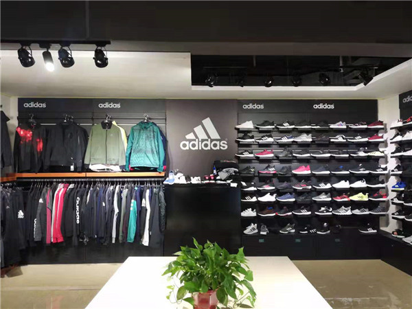 阿迪耐克加盟运动品牌折扣店存在的创业机会