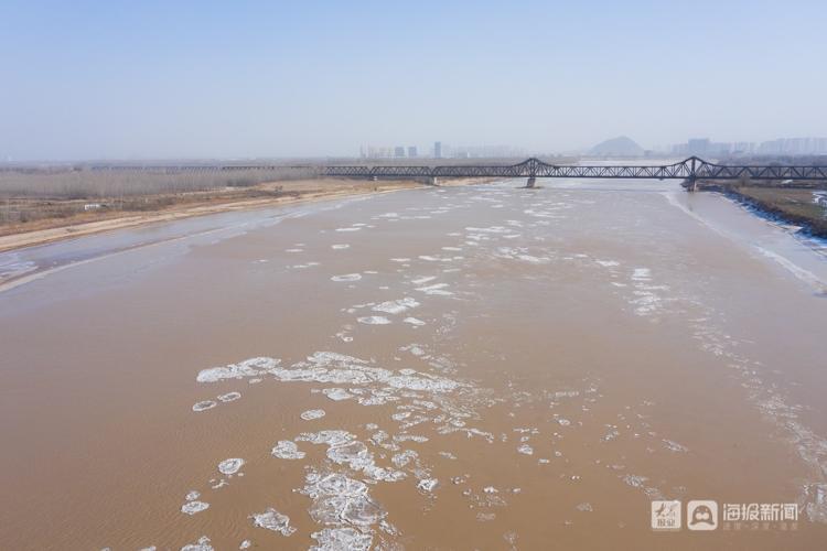 航拍黄河淌凌济南泺口拆浮桥黄河山东段流凌超357公里上延至聊城