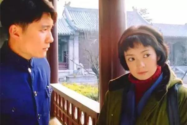 王海燕年轻时也是一位比较出名的演员,演过的影视剧不少,最出名的是
