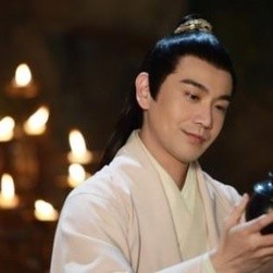 少辛至死不知,她明明背叛了青丘为何折颜却连续两次救她?