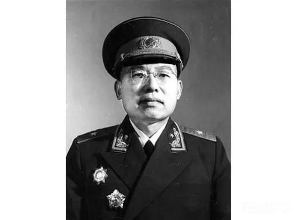 广东开国将帅16名,梅州籍占半|简介