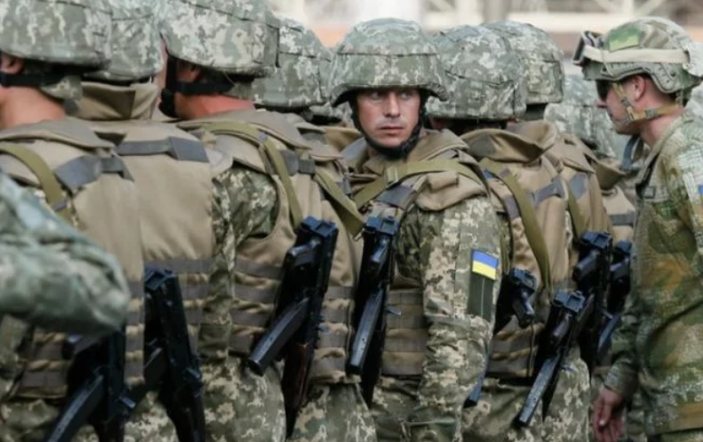 乌克兰军队更改军衔,妄图加速加入北约组织,甘愿搭上反俄战车