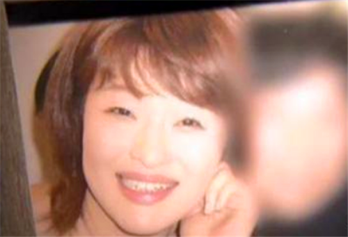 女子安乐死全程:短短4分钟,在亲人欢笑声中离世,过程催人泪下_腾讯