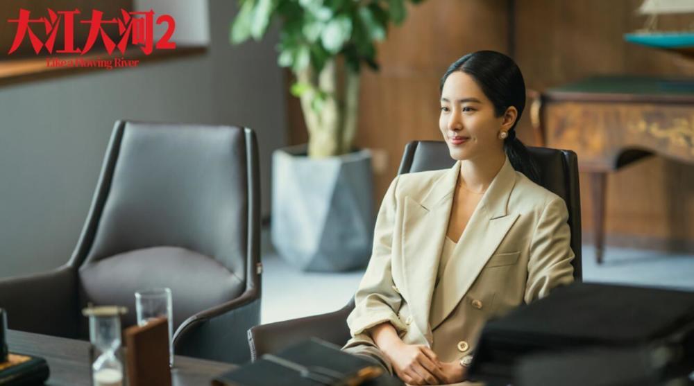 收视被《有翡》吊打?9分的《大江大河2》,杨采钰可以扭转?
