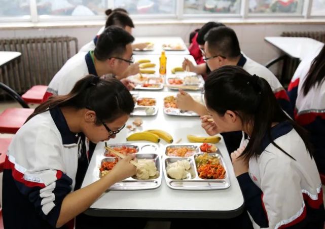 【喜讯】张家口市职教中心食堂被确定为河北省2021年度省级校园食品