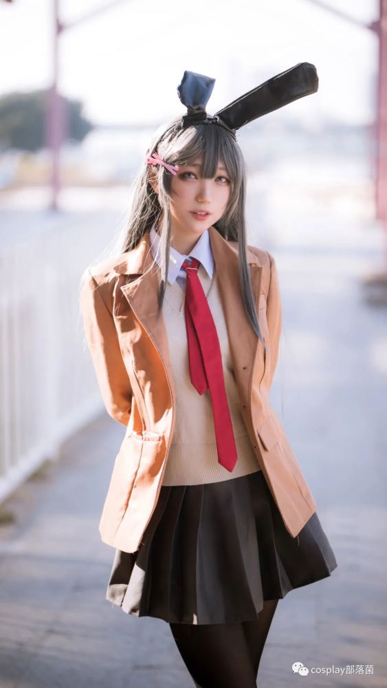 cos:兔女郎学姐樱岛麻衣cos场照@周叽是可爱兔兔