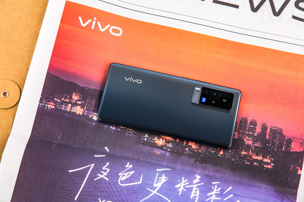 缎面ag工艺带来丝滑手感vivox60pro原力色图赏