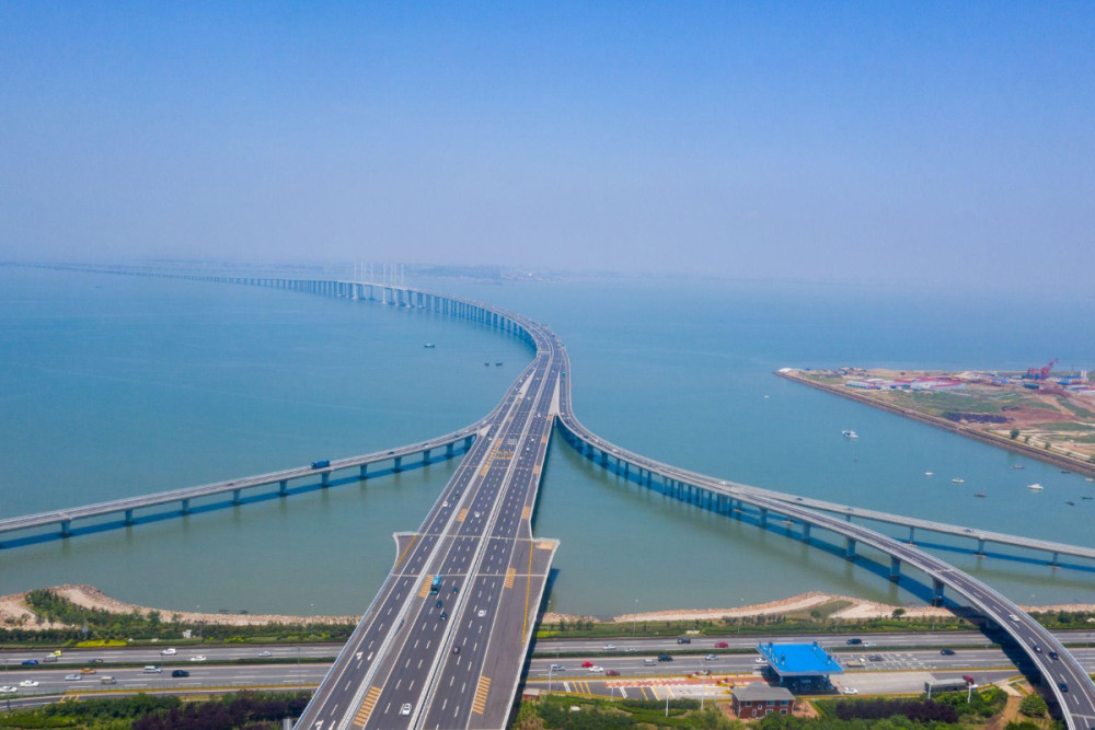 莱西 gdp_莱西拉姆(2)